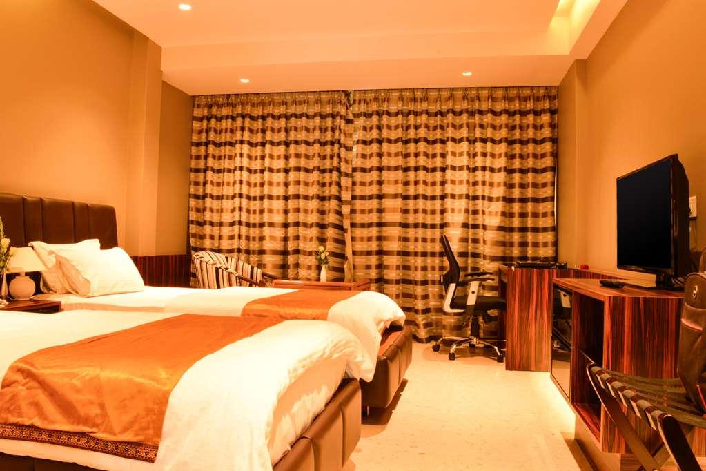 Comfort Inn Prince Bhuj Room photo